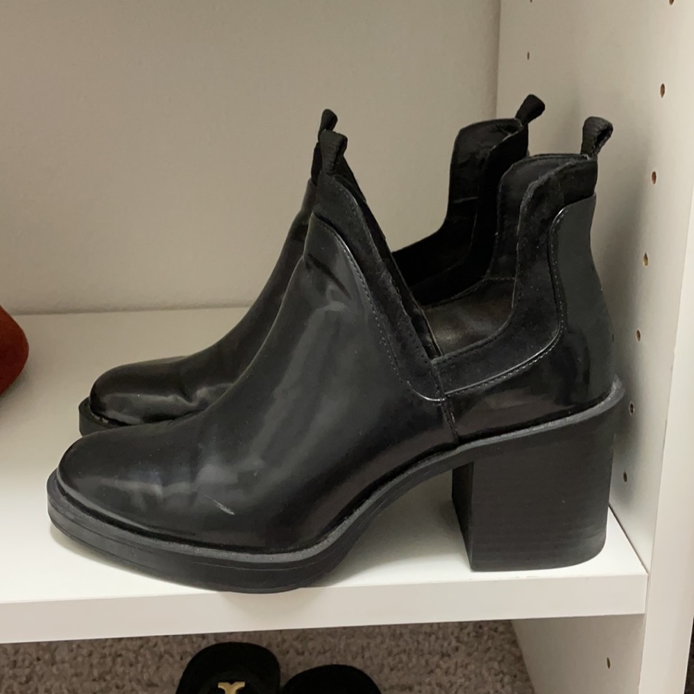 Zara Ankle Boots - Picture 2 of 5